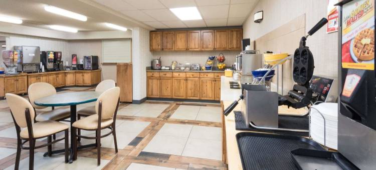 博兹曼戴斯套房酒店(Days Inn & Suites by Wyndham Bozeman)图片