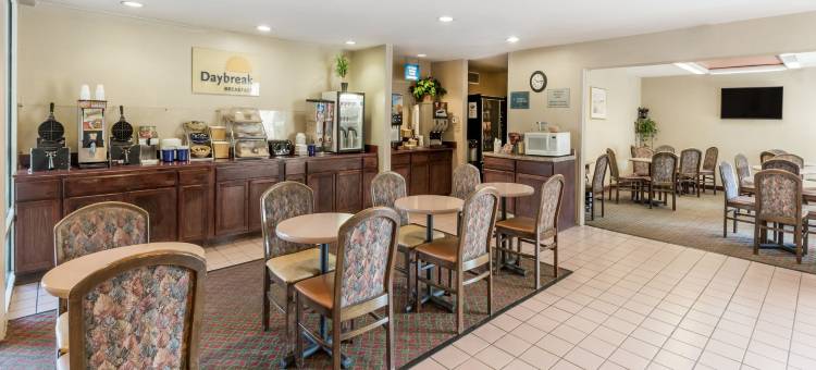 得梅因西克莱夫温德姆戴斯酒店(Days Inn by Wyndham West des Moines / Clive)图片