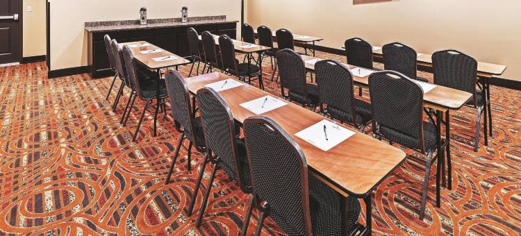 马斯科吉拉昆塔温德姆套房酒店(La Quinta Inn & Suites by Wyndham Muskogee)图片