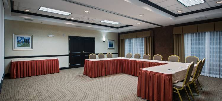 智选假日套房酒店格林贝东(Holiday Inn Express & Suites Green Bay East)图片