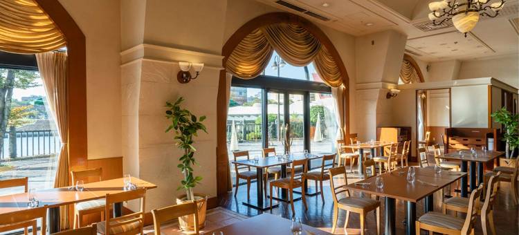 小仓皇冠饭店(Hotel Crown Palais Kokura)图片