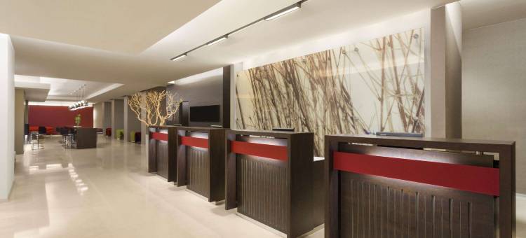 布加勒斯特会议中心温德姆华美达广场酒店(Ramada Plaza by Wyndham Bucharest Convention Center)图片