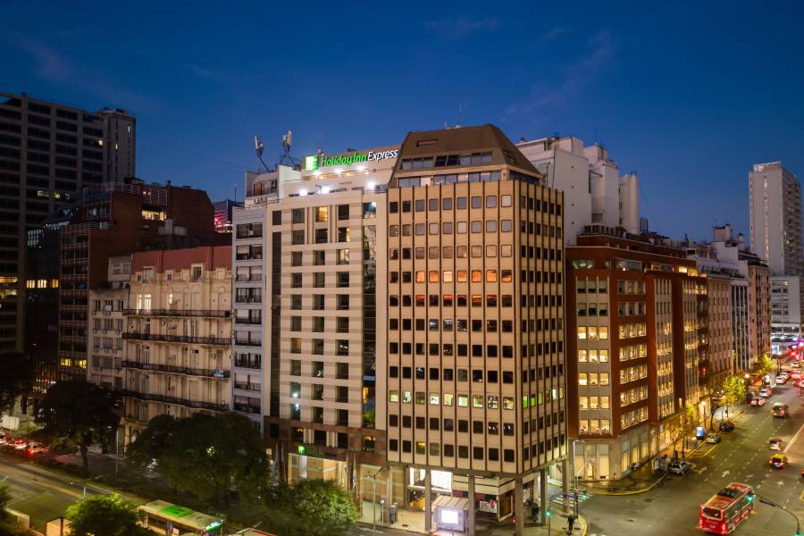 Holiday Inn Express PUERTO馬德羅