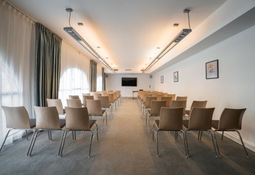 voco PARIS MONTPARNASSE by IHG Hotel Overview