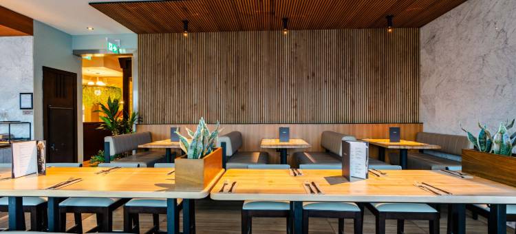 桑德曼签名兰利酒店(Sandman Signature Langley Hotel)图片