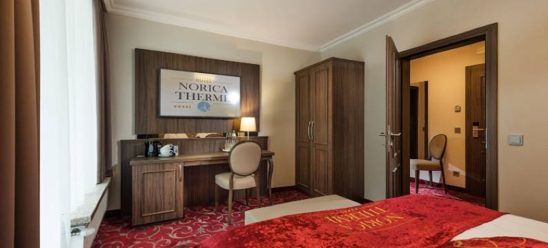 诺丽卡酒店温泉(Hotel Norica - Thermenhotels Gastein Mit Dem Bademantel Direkt in Die Therme)图片