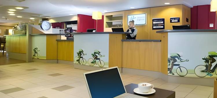斯旺西东智选假日酒店(Holiday Inn Express Swansea - East)图片