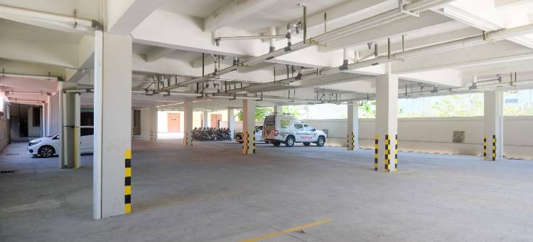 乌尔班维尤酒店-德迪加亚布勒贝斯(Urbanview Hotel Dedy Jaya Brebes)图片