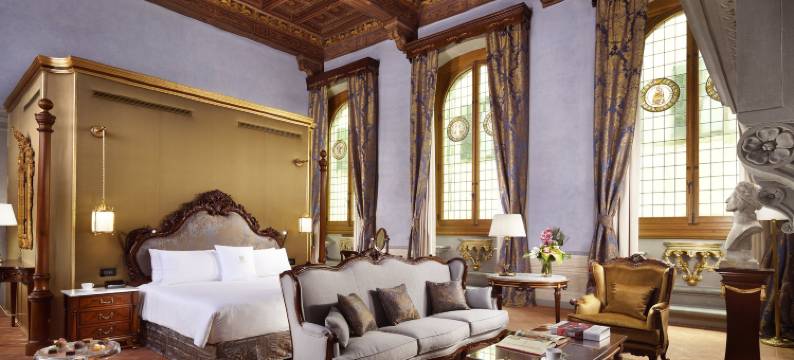 翡冷翠百花宫(Palazzo Portinari Salviati Residenza d'Epoca)图片