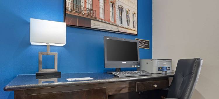 坎通贝斯特韦斯特酒店(Best Western Canton Inn)图片