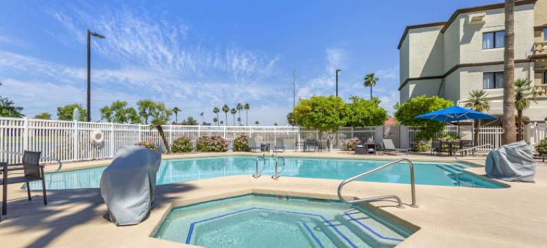 风车套房惊喜-凤凰城，傲途格精选酒店(Windmill Suites Surprise - Phoenix, Ascend Hotel Collection)图片