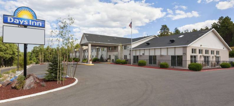 威莱斯温德姆戴斯酒店(Days Inn by Wyndham Williams)图片