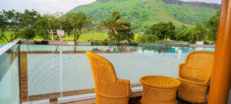 位于马托里的4卧室别墅-3500平方米|带5个独立浴室(Patil Luxuries Villa in Nashik 4 Bedroom with pool)图片