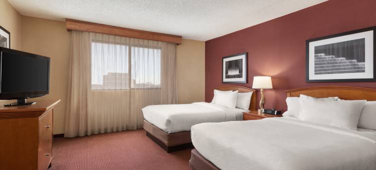 堪萨斯城国际机场希尔顿安泊酒店(Embassy Suites by Hilton Kansas City International Airport)图片