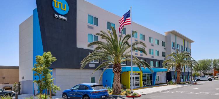 莱思罗普希尔顿Tru酒店(Tru by Hilton Lathrop)图片