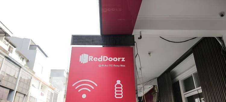 红多兹酒店-鲁科ITC乐事马斯(RedDoorz @ Ruko ITC Roxy Mas)图片