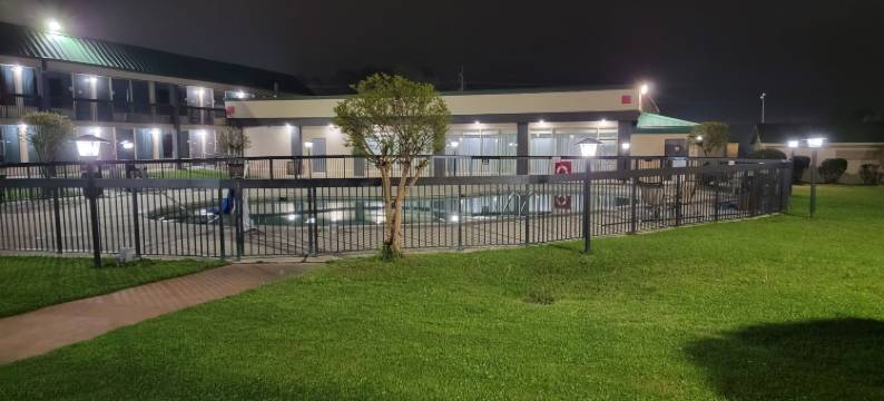 华纳罗宾斯华美达套房酒店(Ramada by Wyndham & Suites Warner Robins)图片