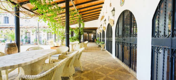 OYO拉斯库布雷斯酒店(Venta del Alto Hotel las Cumbres by Vivere Stays)图片