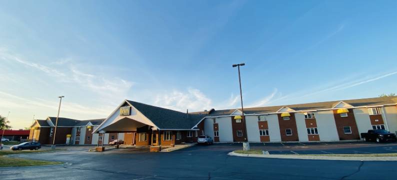 弗利特伍德汽车旅馆(Fleetwood Inn Suites)图片