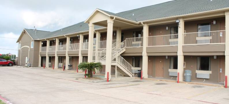 内德兰阿瑟港凯艺套房酒店(Quality Inn & Suites Port Arthur - Nederland)图片