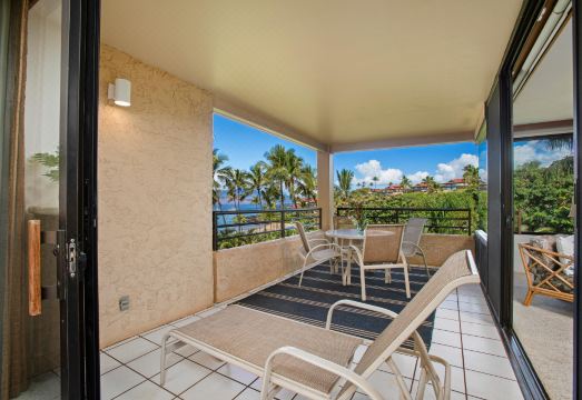 Breathtaking Views and Luxury Amenities - Stunning Oceanfront Getaway Hotel Overview