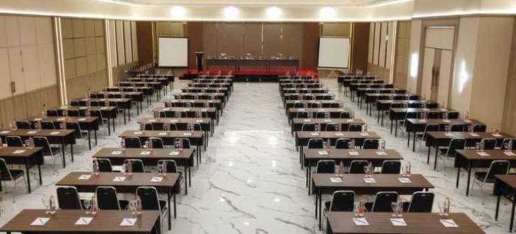 马迪恩沃特尔卡提卡阿巴迪酒店(Votel Kartika Abadi Madiun)图片