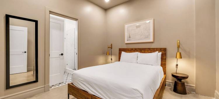 佩兰光(La Luz)图片