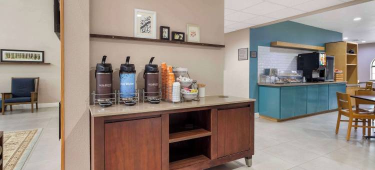 舒适套房-申纳多亚-伍德兰兹(Country Inn & Suites by Radisson, The Woodlands)图片