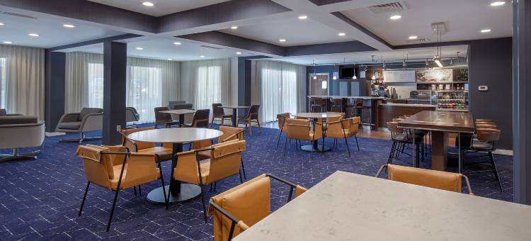 辛辛那提机场万怡酒店(Courtyard Cincinnati Airport)图片