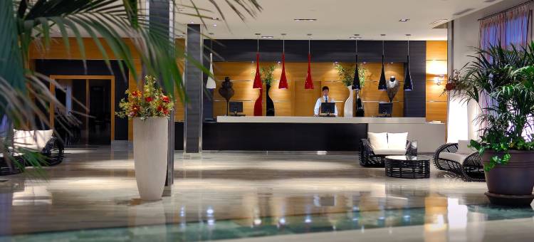 厄尔巴卡洛塔海滩度假酒店&会议中心(Elba Carlota Beach & Golf Resort)图片