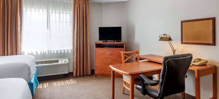 恩波里亚美茵斯坦套房酒店(MainStay Suites Emporia)图片