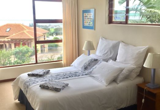 Hermanus Heights Villa Hotel Overview