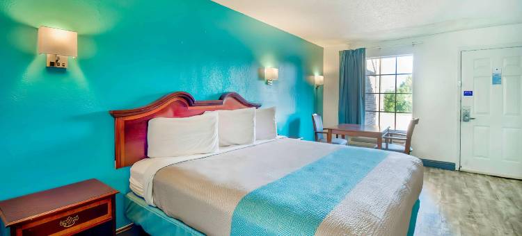 格兰德河6号汽车旅馆(Motel 6 Grand Rivers, KY)图片