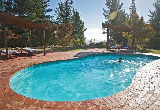 Lalapanzi Lodge Hotel Overview