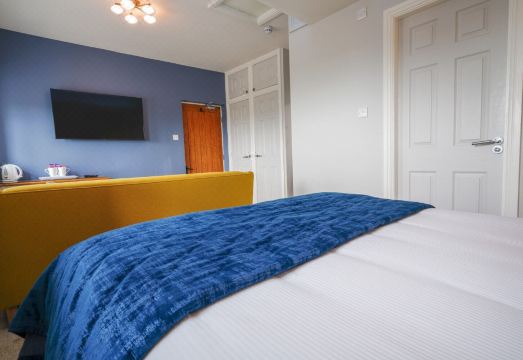 The Barrel Inn Hotel Overview