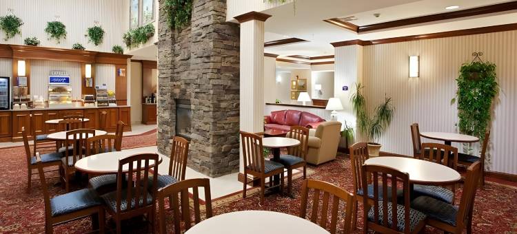 智选假日套房酒店玛莉恩(Holiday Inn Express & Suites Marion)图片