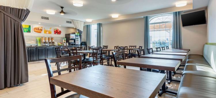 奥克维尔凯艺套房酒店(Quality Inn & Suites)图片