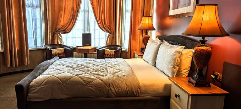 布鲁克赛德餐厅酒店(Brookside Hotel & Restaurant)图片