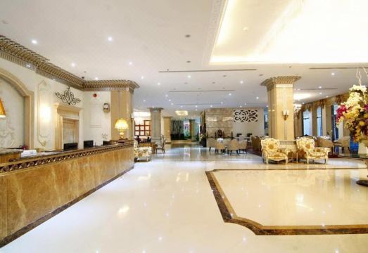 LK Miracle Suite Hotel Overview