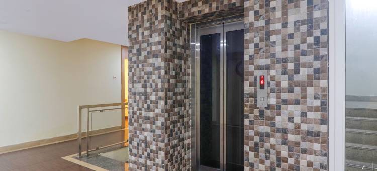 Fabhotel Keerthi的Anupama(FabHotel Keerthi's Anupama - Nr Indira Gandhi Stadium)图片