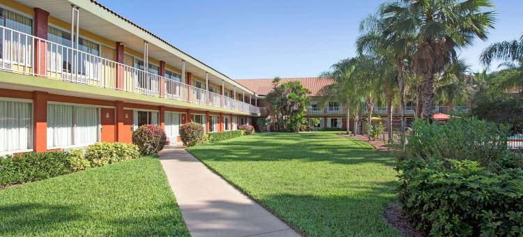 可可邮轮港西I-95/524温德姆戴斯酒店(Days Inn by Wyndham Cocoa Cruiseport West at I-95/524)图片