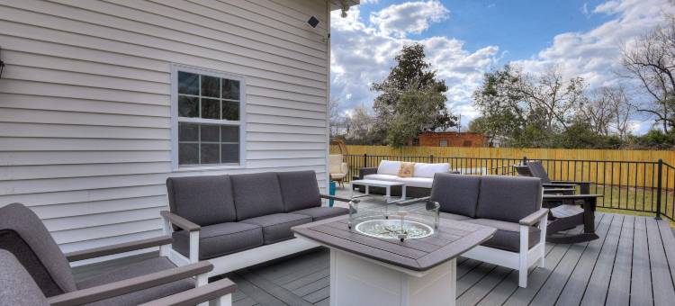 伯勒尔和弗林的农场(Burrell and Flynn's Farm)图片