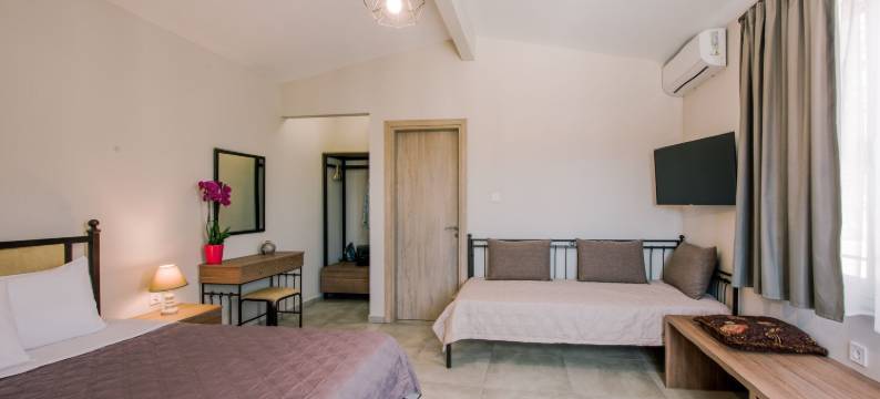 Acro科林斯湾公寓(Acrocorinth Apartments)图片