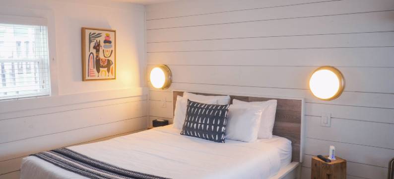 一箭之遥宾馆(Stones Throw)图片