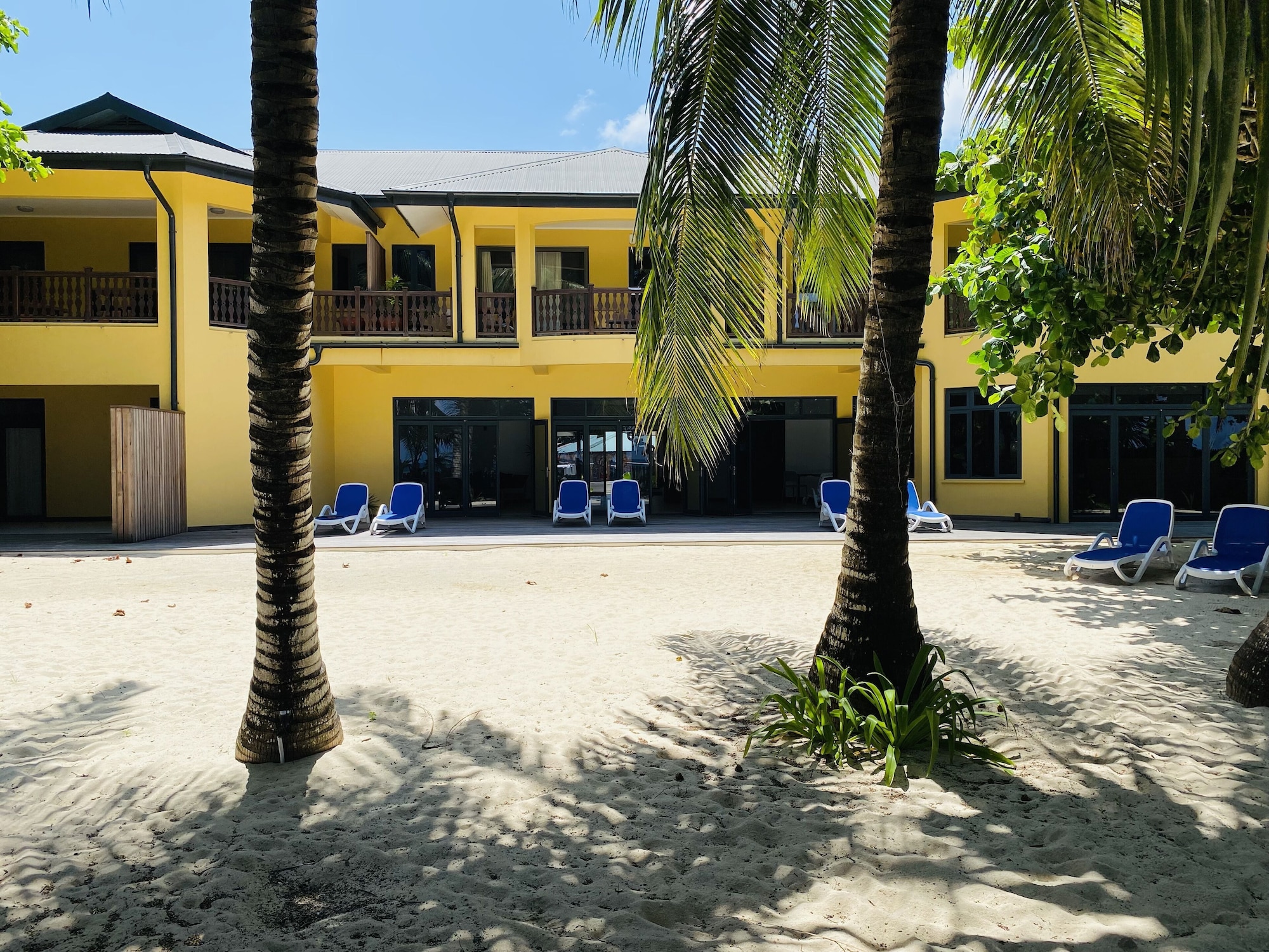 Pied Dans L’Eau Holiday Apartments Hotel Overview