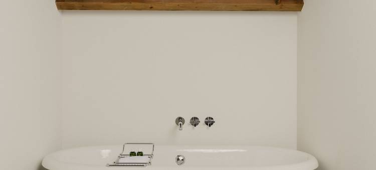 八月酒店(August)图片