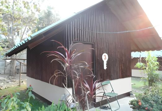 Rainbow House Pai Hotel Overview