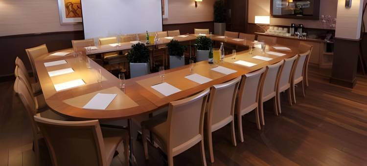 一格思顿乡村俱乐部酒店(Ingliston Country Club Hotel)图片