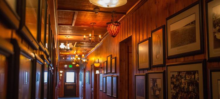 麦曼纳明斯吉尔哈特酒店(McMenamins Gearhart Hotel)图片