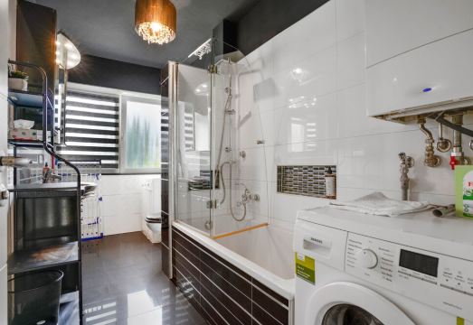 Augsburg: Central | 2 parking | 4 rooms + kitchen | washing machine | Nintendo Hotel Overview